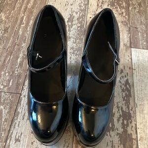 Ladies costume platform shoes